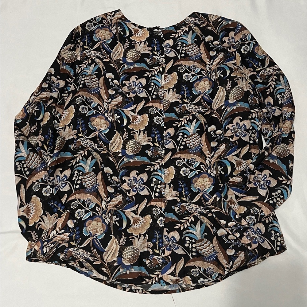J. McLaughlin Floral Print Silk Blend Long Sleeve Blouse Buttons Down the Back - Picture 2 of 5
